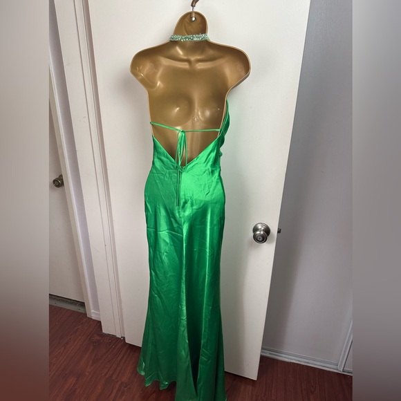 Cache Gorgeous Satin Rhinestones Beaded Sequin 90’s/Y2K Vintage Gown 2 *FLAWS* - Picture 6 of 16